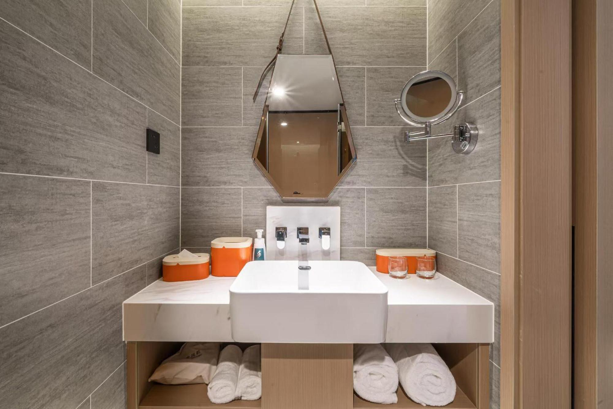 Atour Hotel Luzhou Bubugao New World Εξωτερικό φωτογραφία